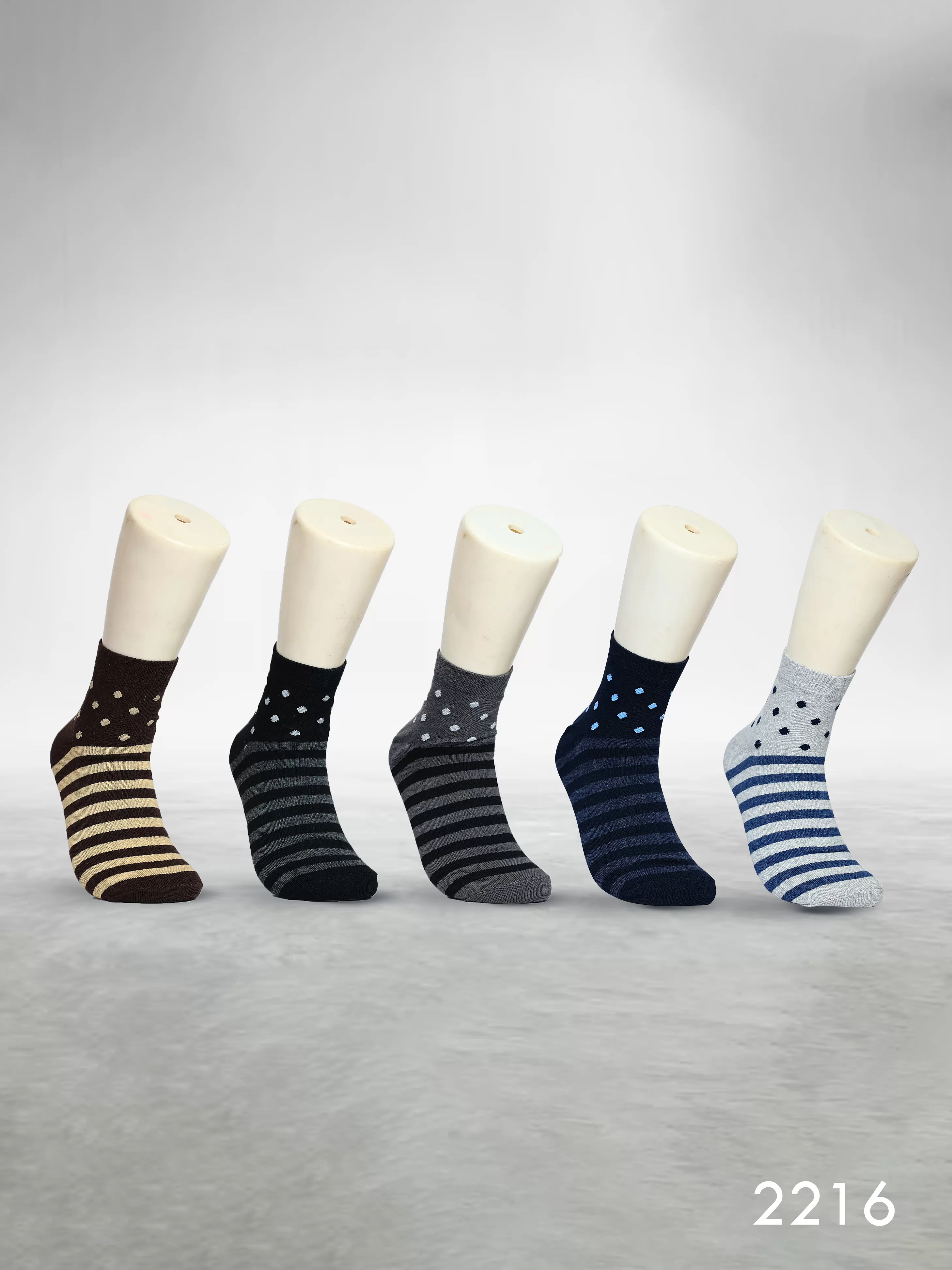 Footies Mens Fine Cotton Socks Ankle pack of 5 (Design)